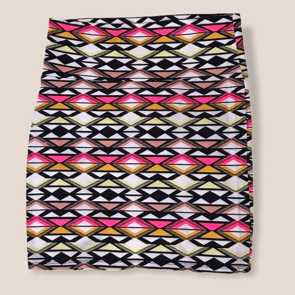 Charlotte Russe Stretchy Patterned Skirt